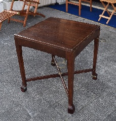 Mobili e proposte di arredamento artigianale Offerte mobili - sedie - poltrone Tavolo gioco originale