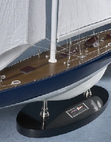 Items and Nautical instruments Boat and motorboat models Rainbow