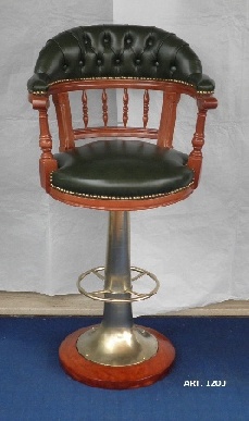 Divani sedie e poltrone Poltrone in pelle poltroncina base ottone