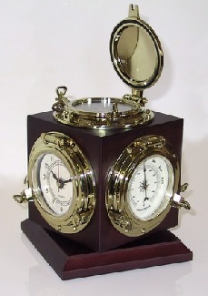 Items and Nautical instruments Clocks and barometers ART.ST076