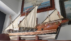 Items and Nautical instruments Boat and motorboat models model Sciabecco