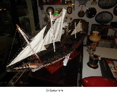 Items and Nautical instruments Boat and motorboat models model Sciabecco