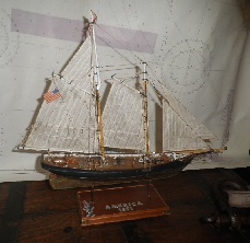 Oggettistica e strumenti nautici Modelli barche e motoscafi Modello America 1851